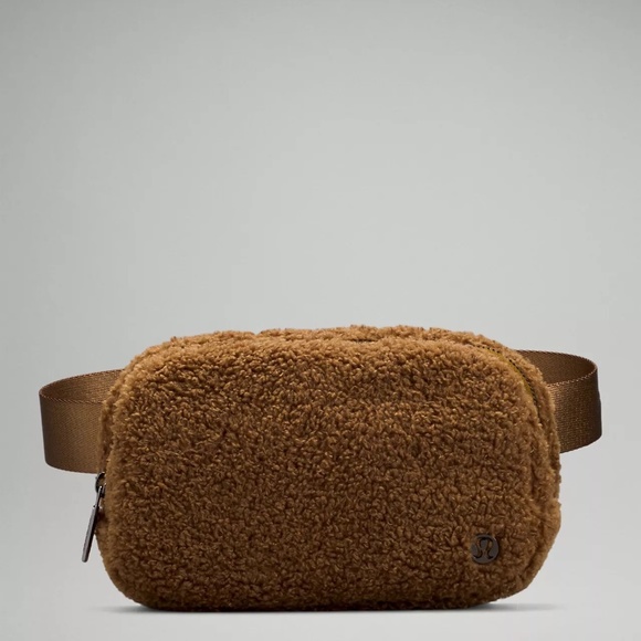 lululemon athletica Handbags - NWT Lululemon Everywhere Fleece Belt Bag